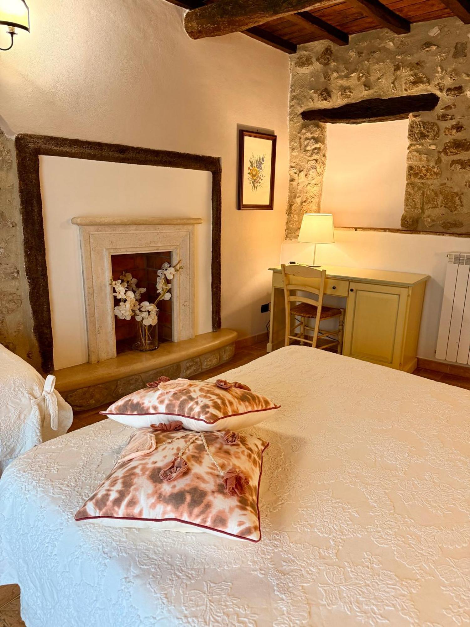 Relais Il Monaco Bed & Breakfast Artena